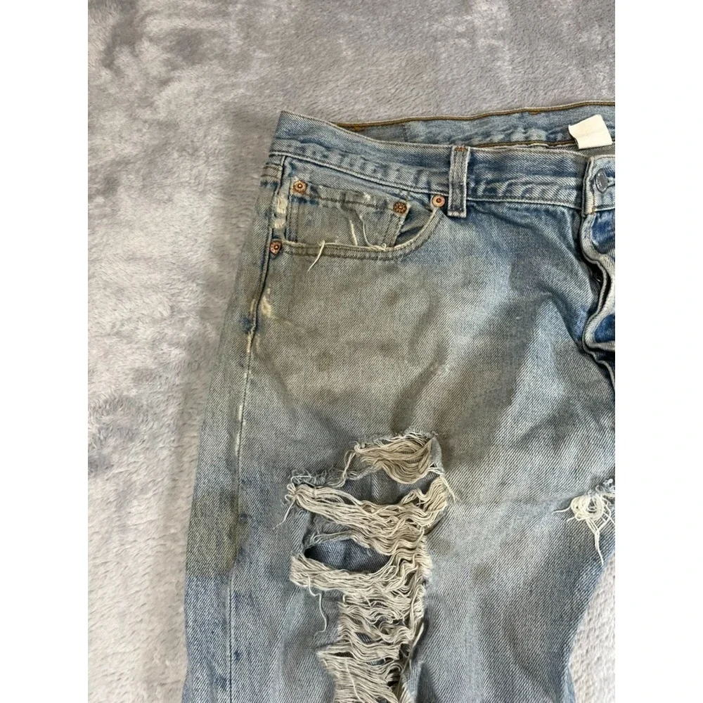 VTG Levis 501 Button Fly Red Tag Distressed Men 38x34 Light Washer Biker Style - Picture 5 of 15